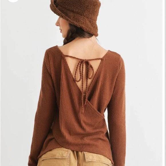 Gilli Waffle Knit Long Sleeve Sweater Size S, M,L Wrap Styleand Tie Back Brown - Picture 1 of 3